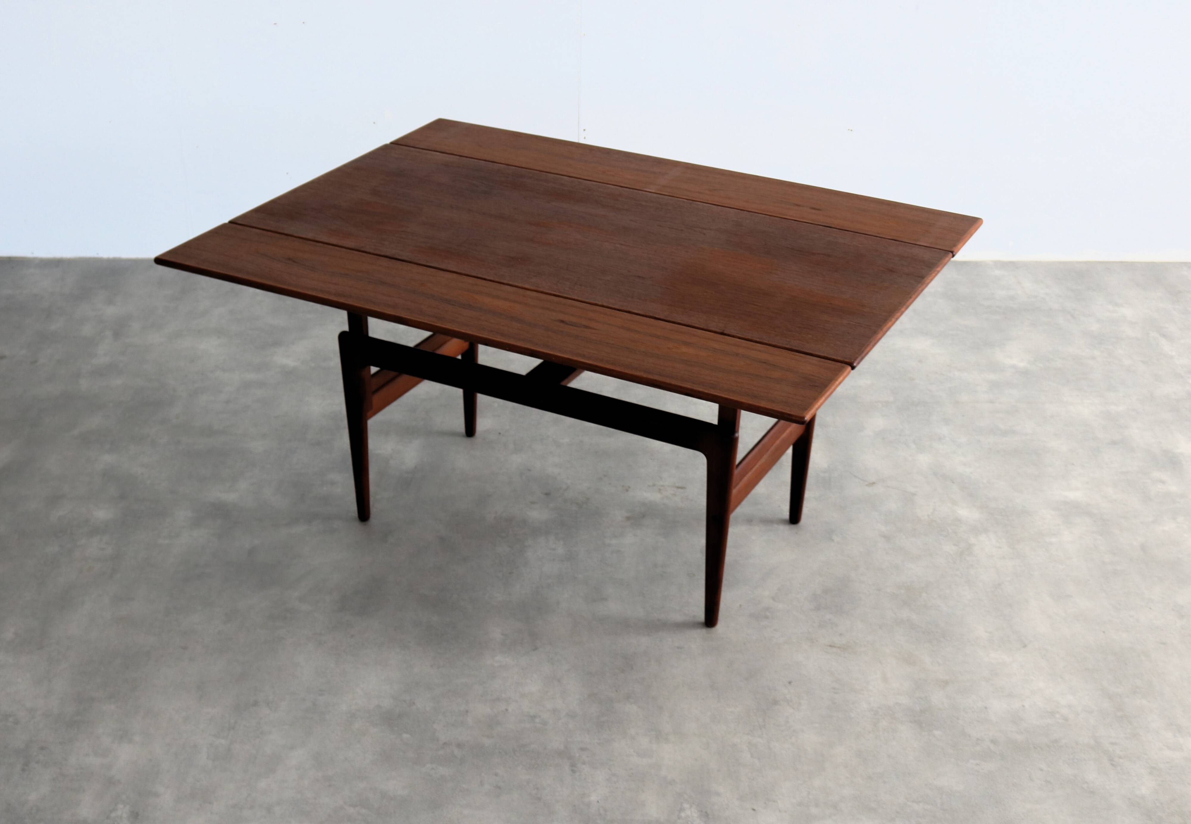 vintage coffee table | dining table | 1960s | Kai Kristiansen | Elevator