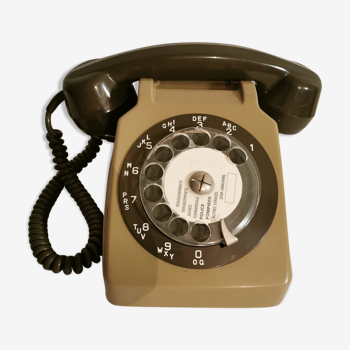 Téléphone année 1980 PTT vintage kaki