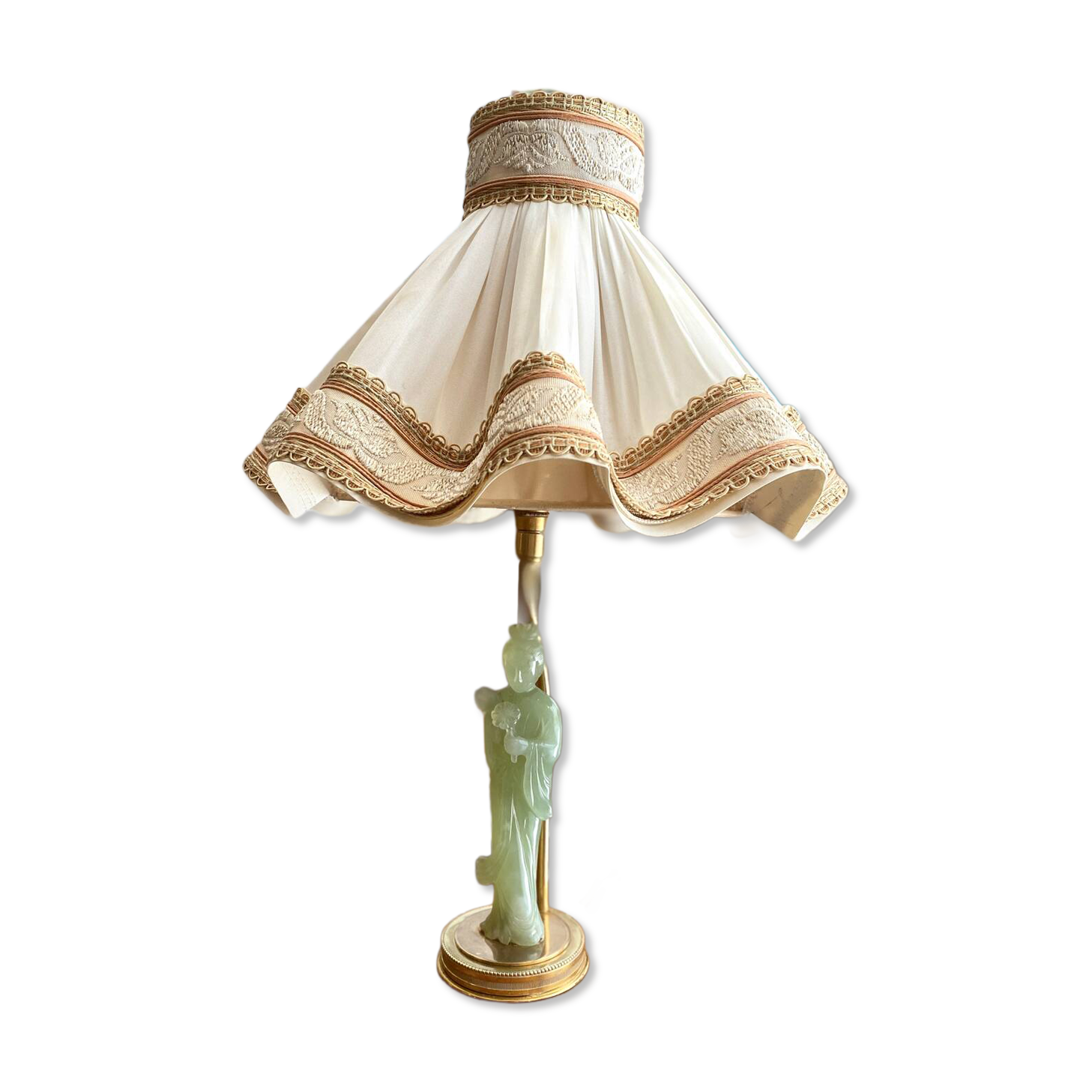 Lampe avec pied statuette asiatique en jade