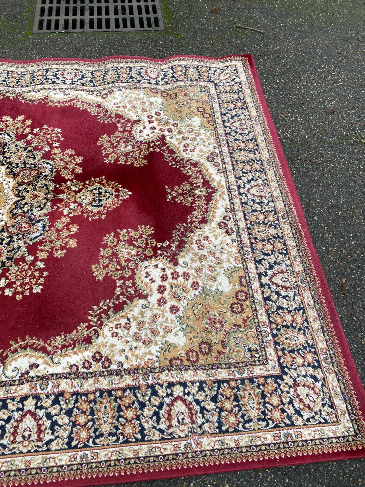 Bordeaux Turkish Persian carpet, Bosphor quality, 200x300cm.