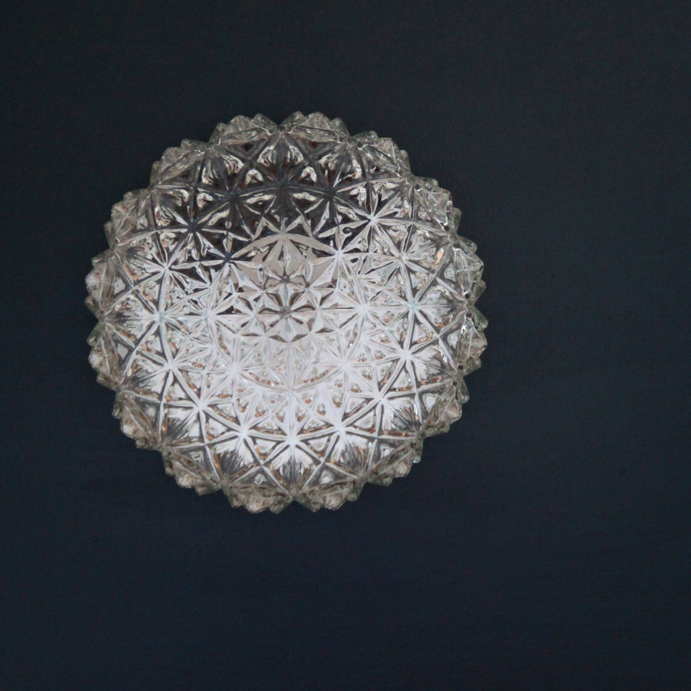 Ceiling lamp round globe molded glass 70/80s