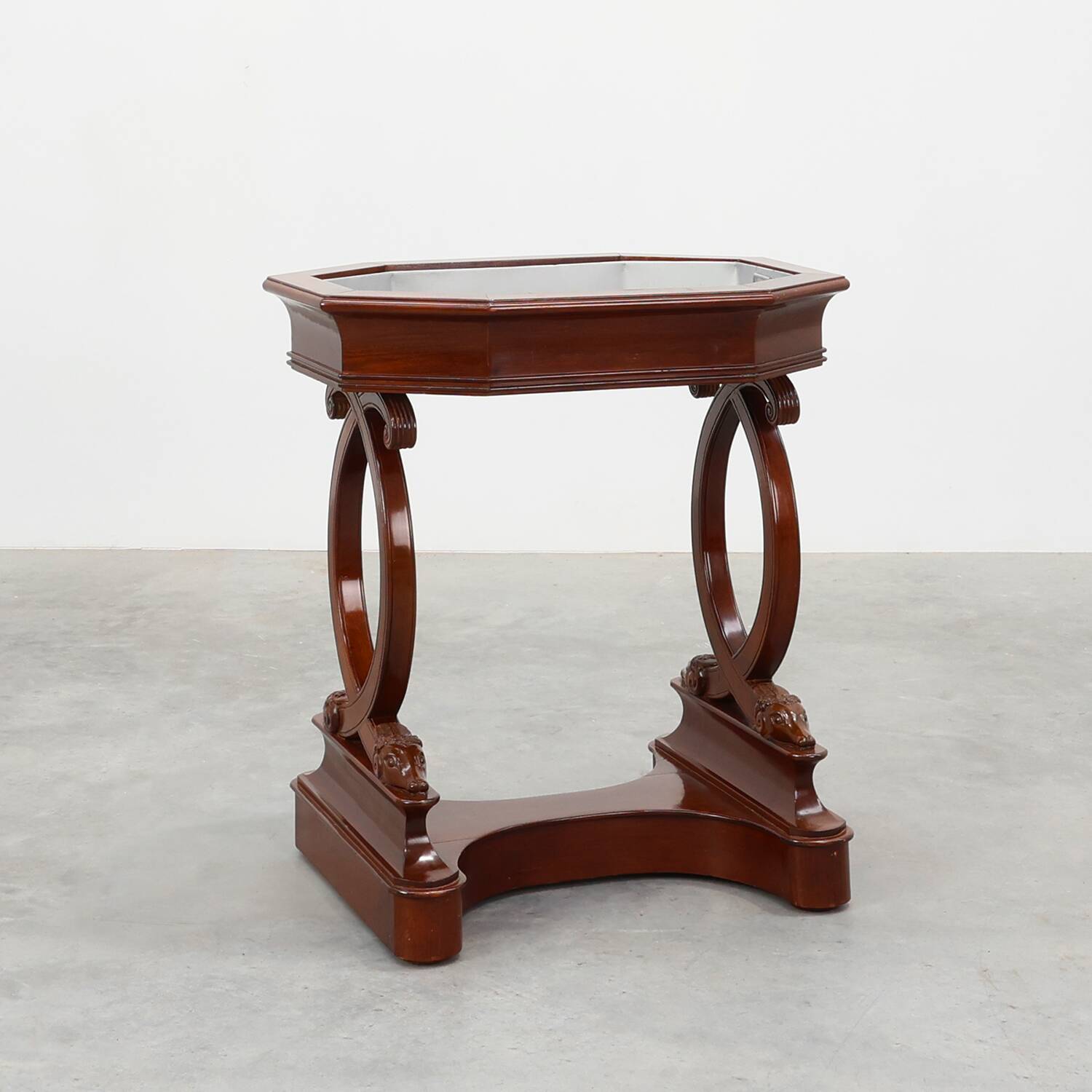 Biedermaier planter in wood, Germany ca. 1830