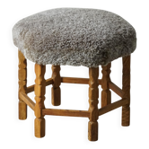 Tabouret danois hexagonal en chêne du milieu du siècle, avec revêtement en laine d'agneau, années 1950