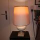 lampe moderniste circa 1970 en travertin et tôle laquée