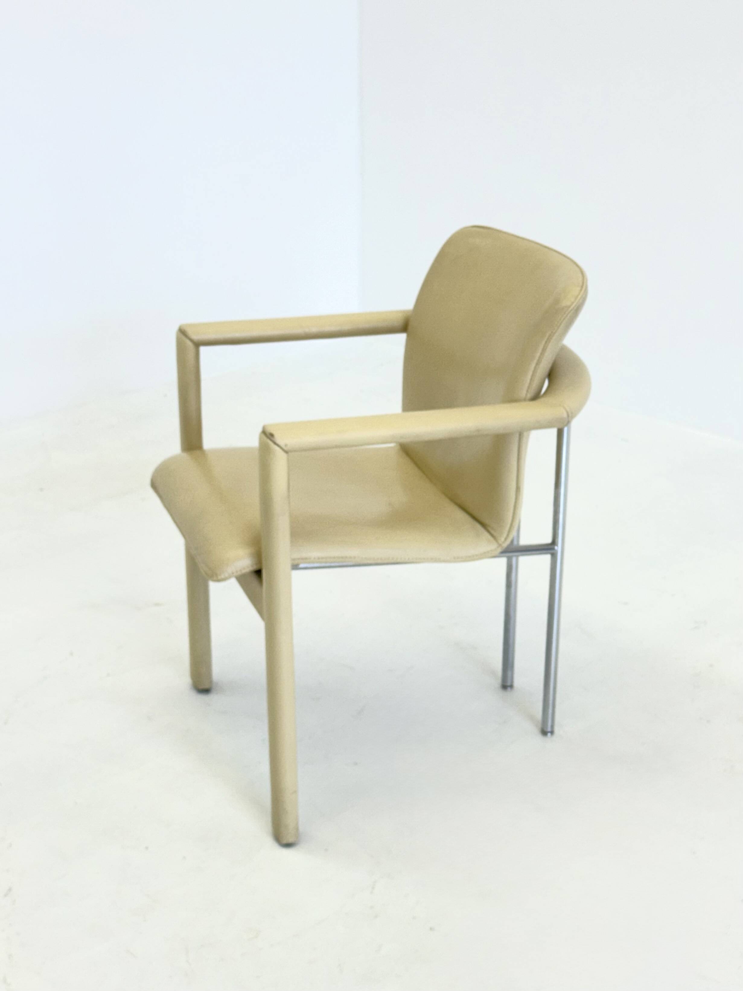 Set of 4 vintage Leolux Cachucha dining chairs