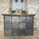 Metal and wood drawer unit