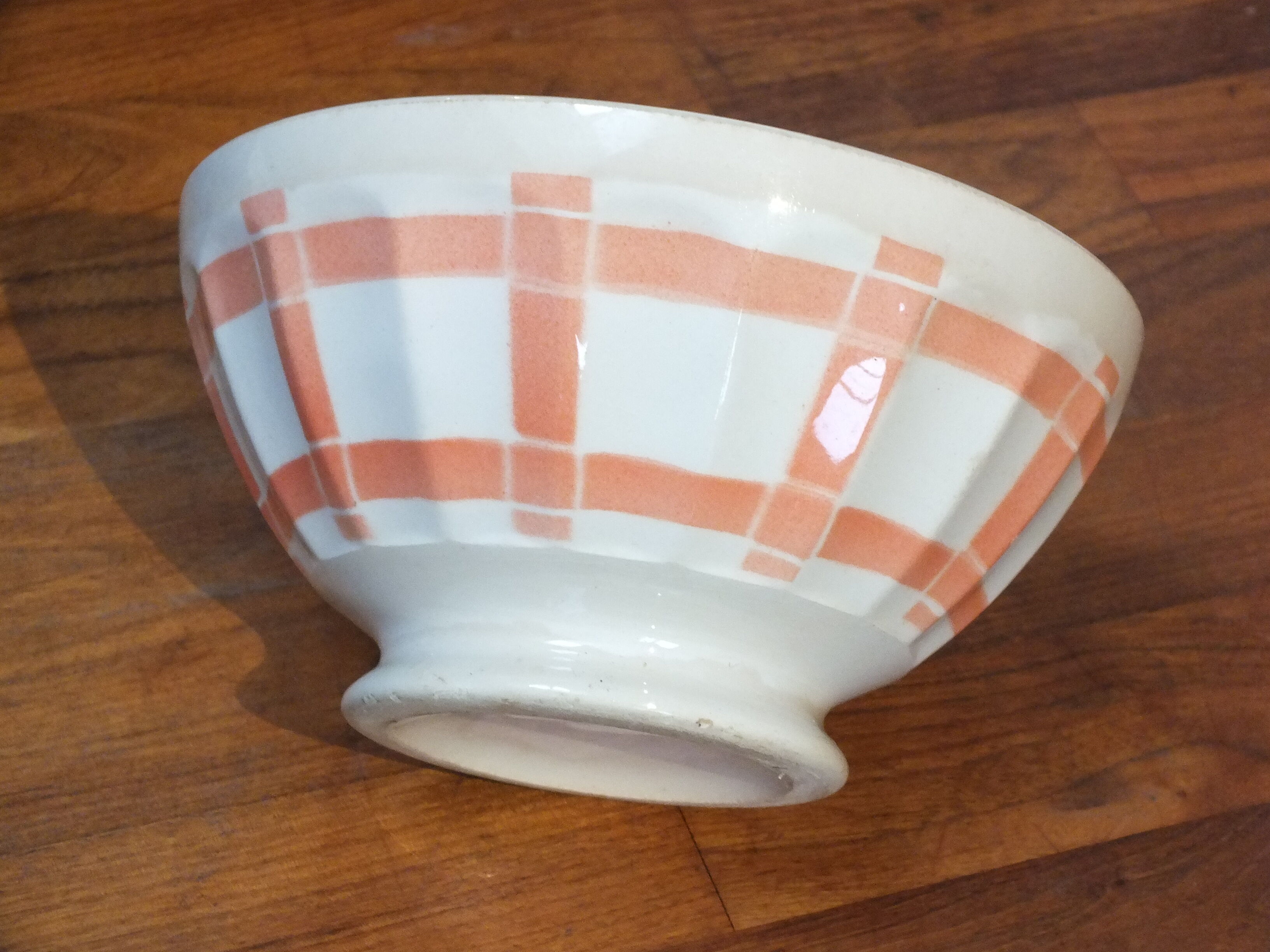 Bol vintage rose saumon à facettes