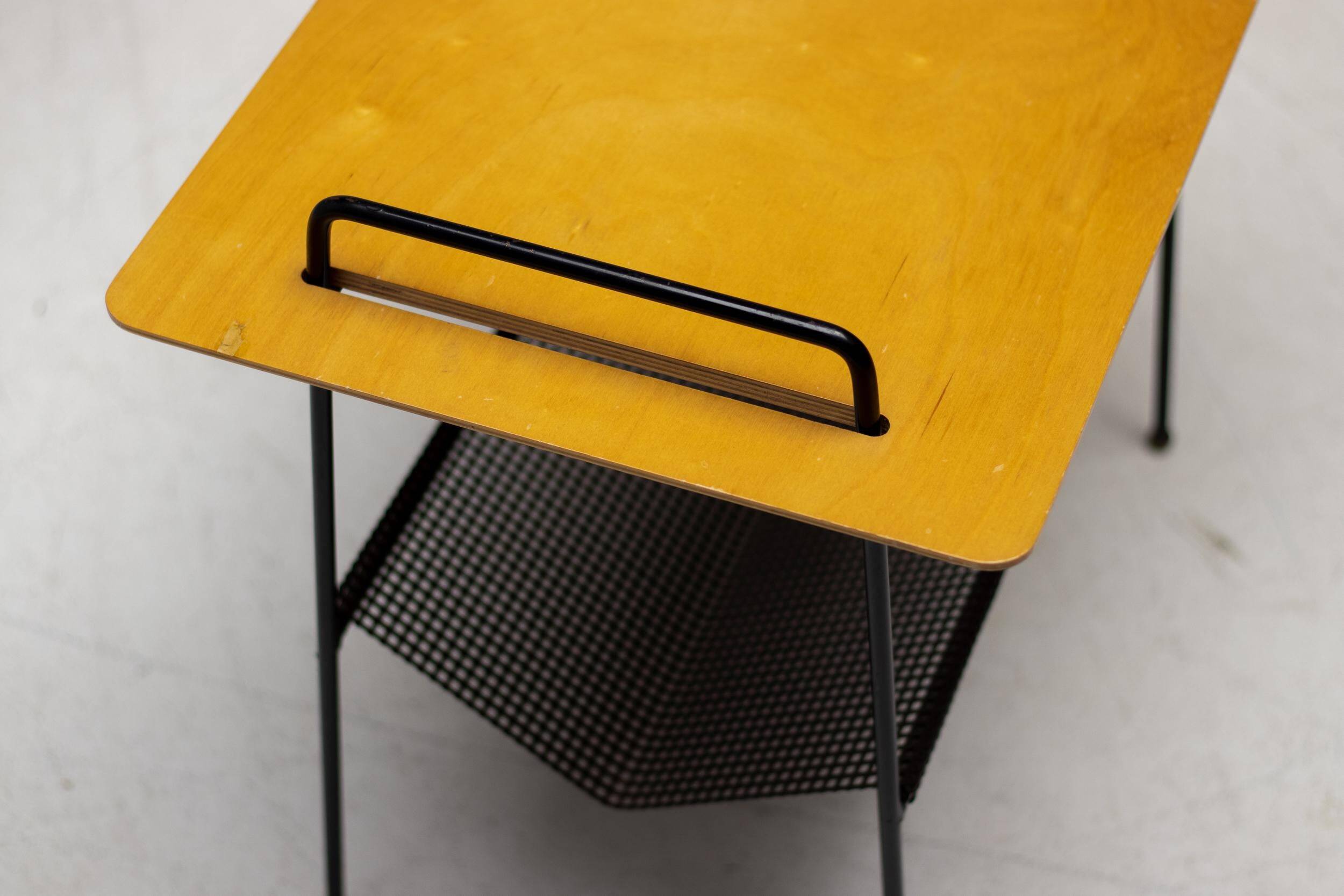 Table d'appoint Cees Braakman Pastoe dutch design industriel mi-siècle moderne 1955