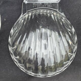 Deux. Coquilles Saint-Jacques, pyrex vintage.