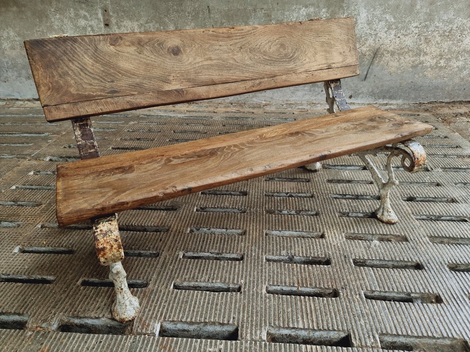 Antique garden bench oak on cast iron legs 125 cm