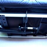 XDark brown leather chaise longue