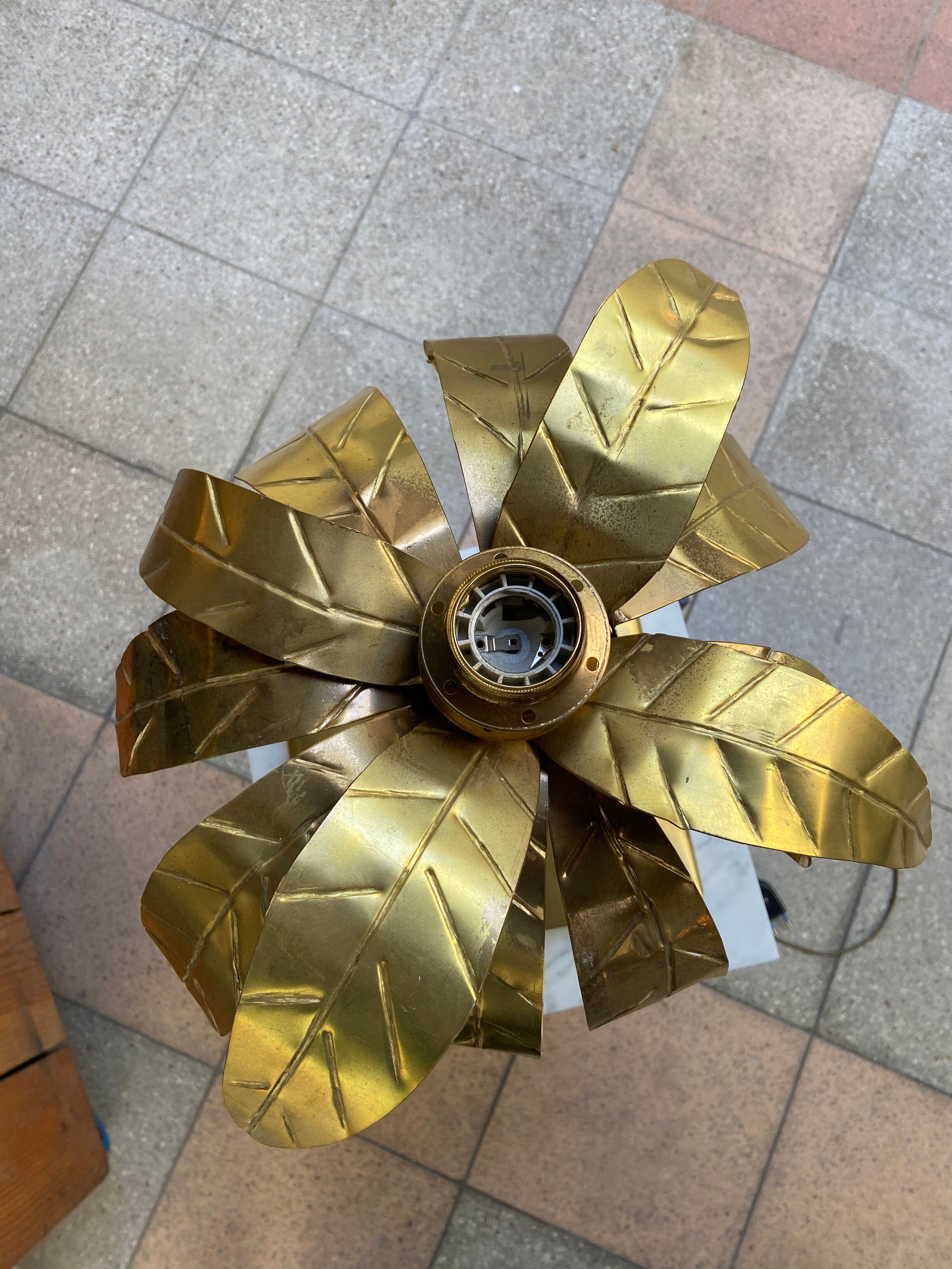 Brass palm lamp foot