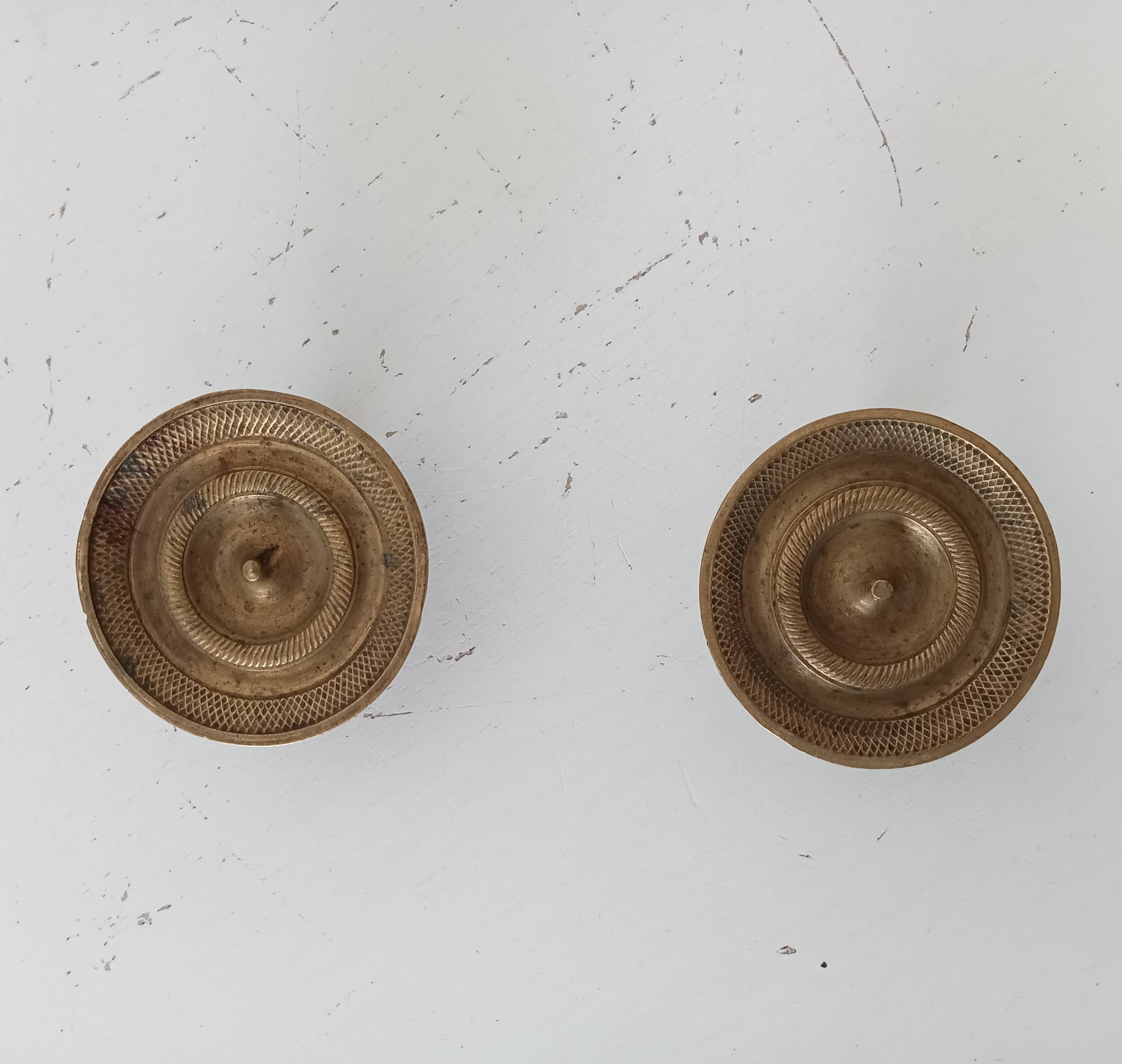 Pair of antique Empire furniture knobs in bronze from the 19th century.
