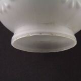 Abat-jour décoratif français vintage blanc opaque avec bordure à volants