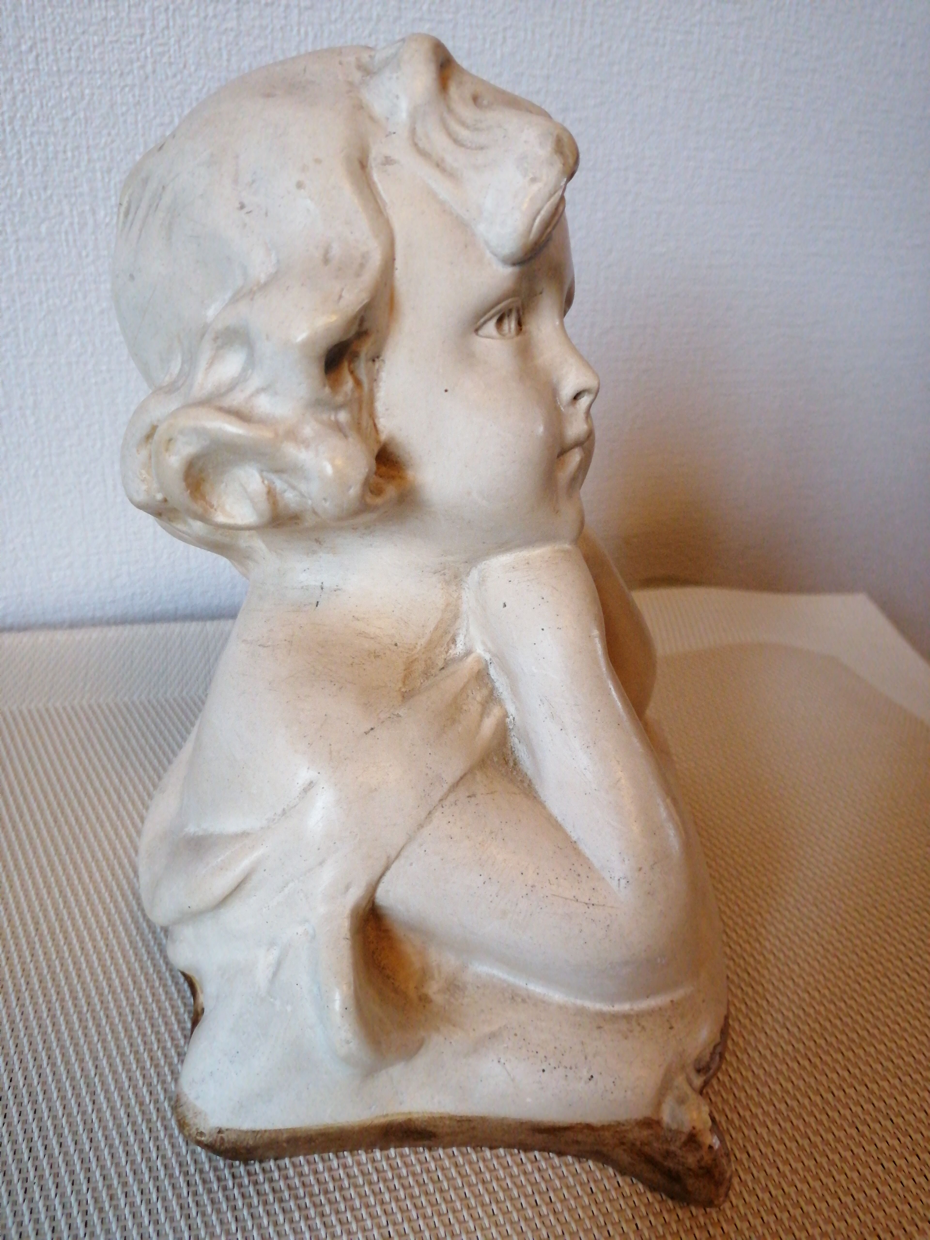 Child bust
