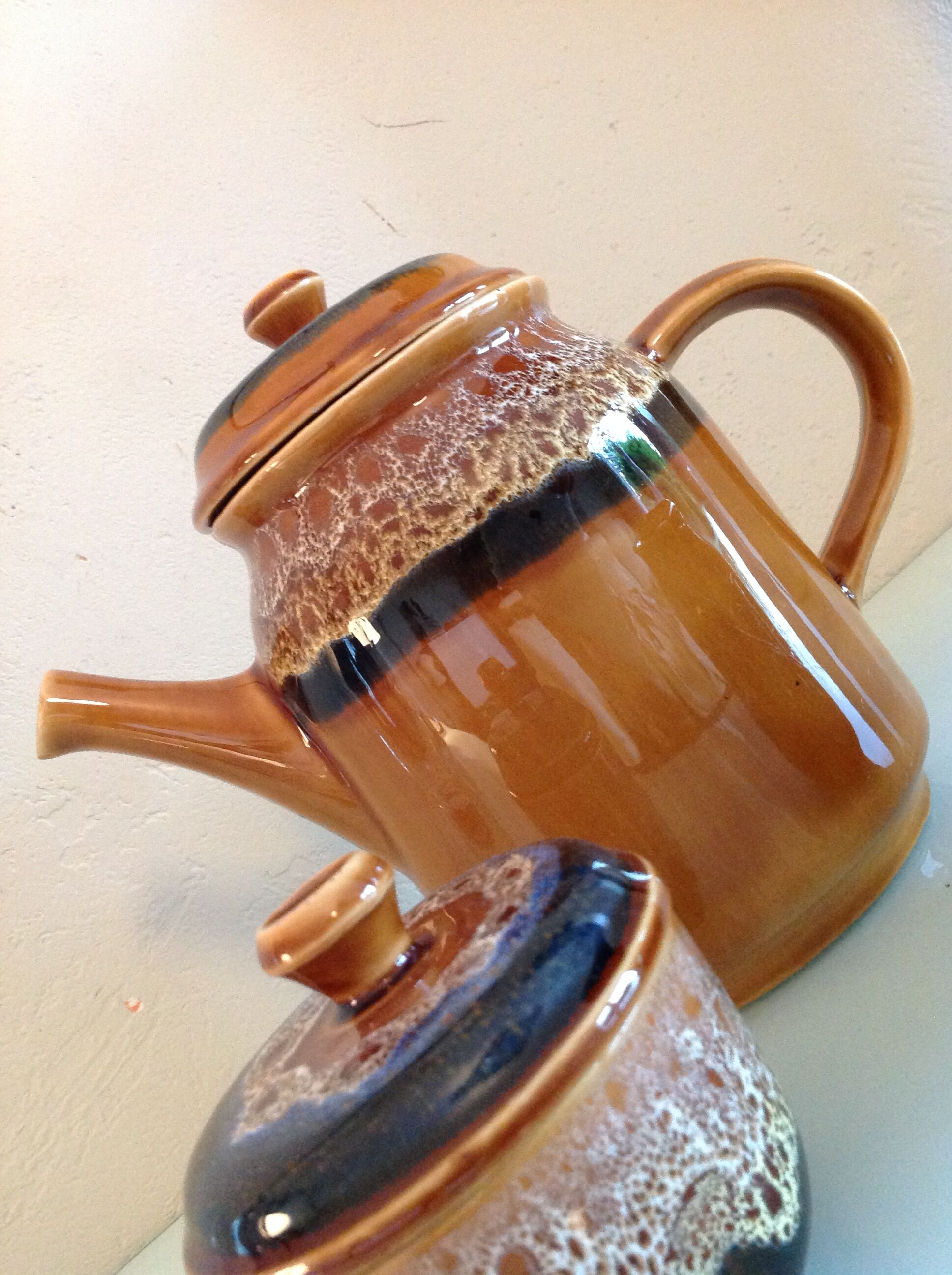 Coffee maker, milk pot and sugar décor Hawaii of the Sarreguemines vintage Earthenware 60s-70s