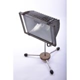 Industrial spot short foot