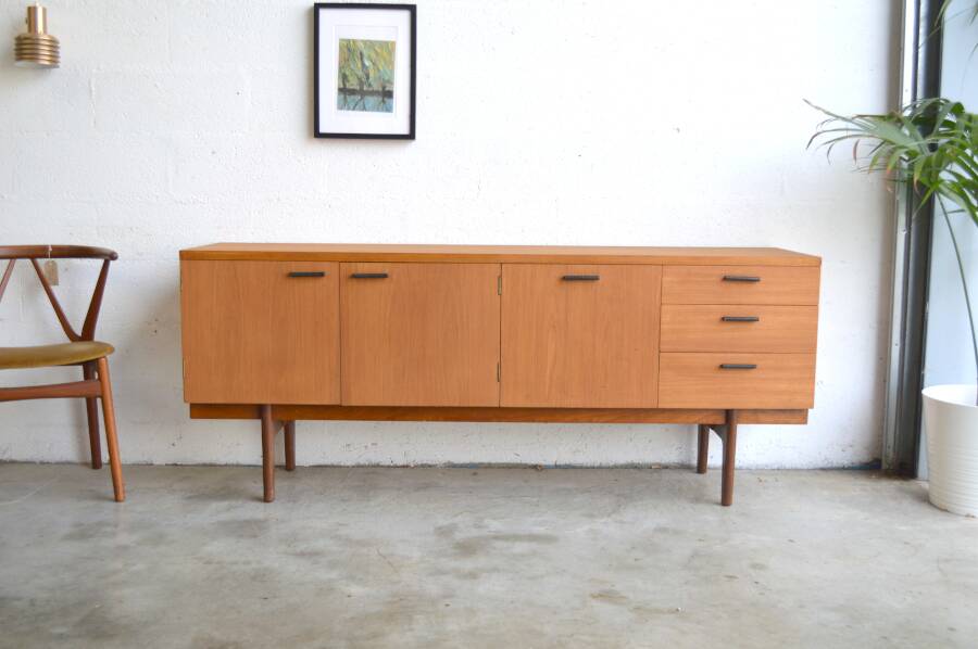 Enfilade par Uniflex en teck & cuir 183 cm