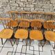 Lot de huit chaises barreaux vintage  bistrot auberge  1960
