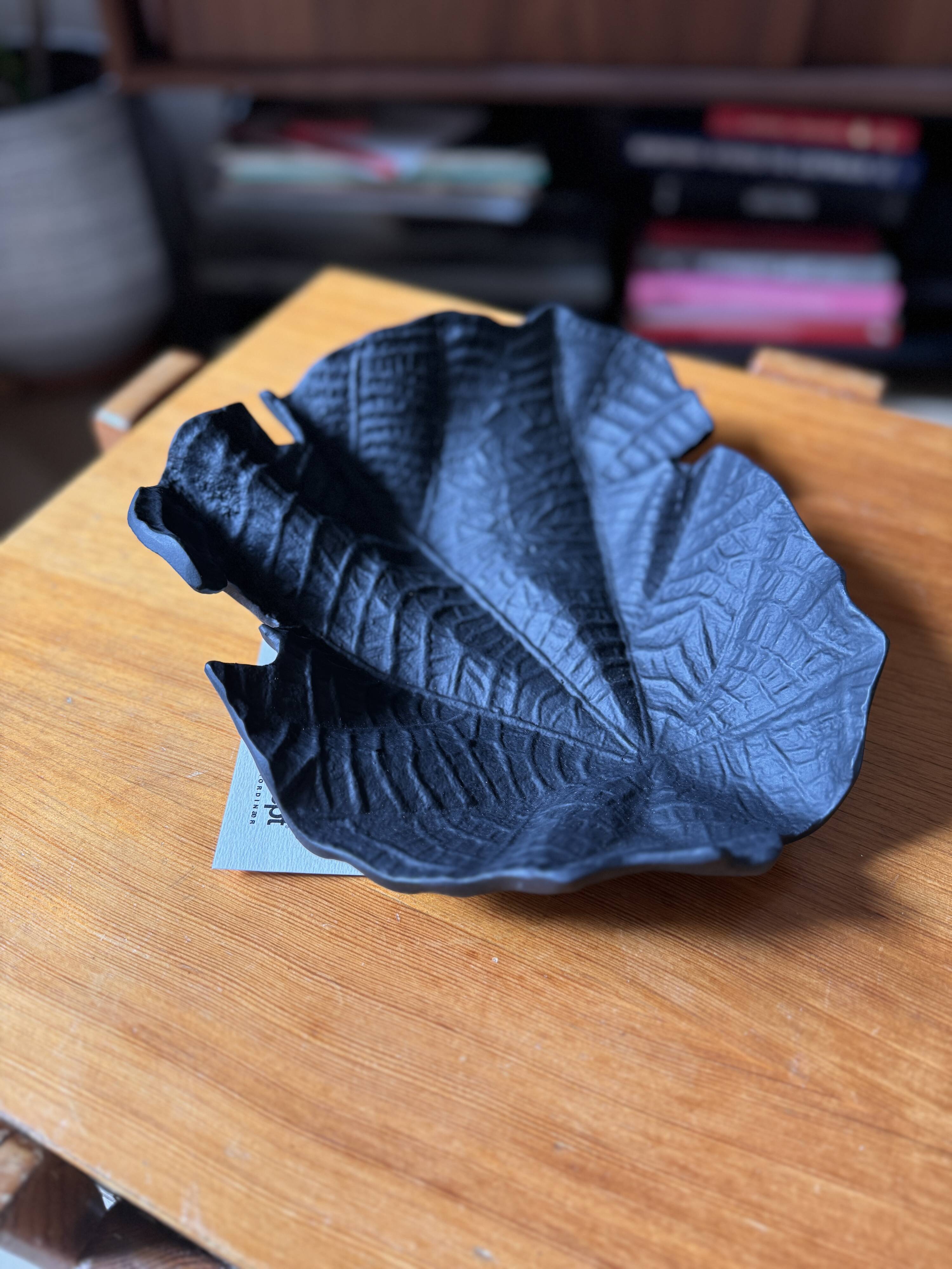 Velet Leaf pocket tray