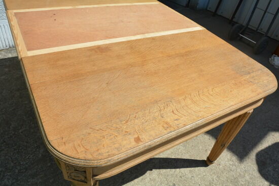 Table for dining with extension