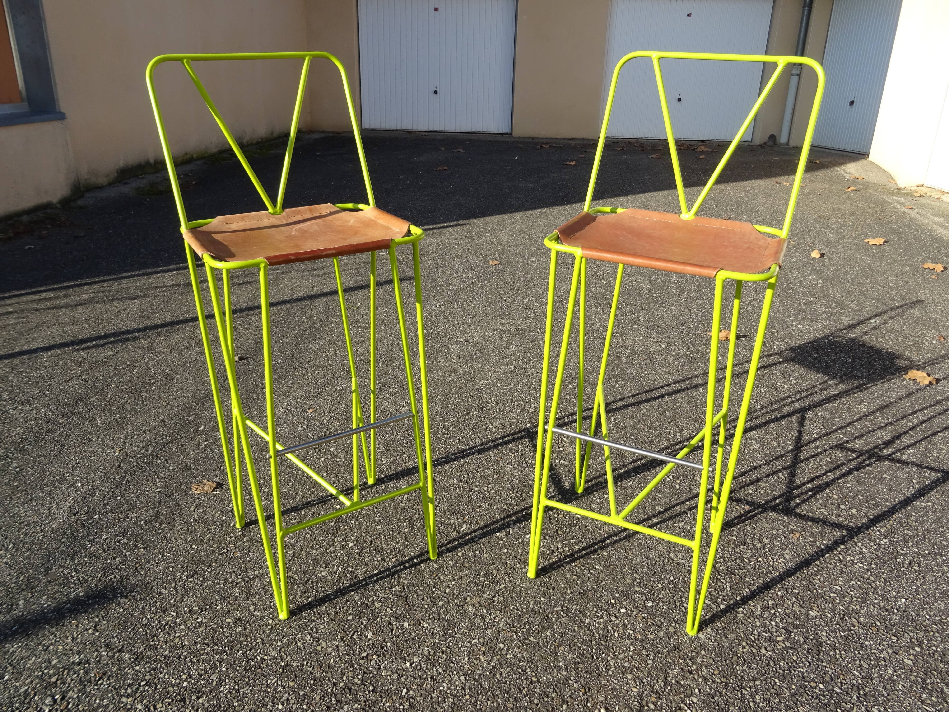 Paire de tabourets hauts tabourets de bar cuir et métal vert acidulé