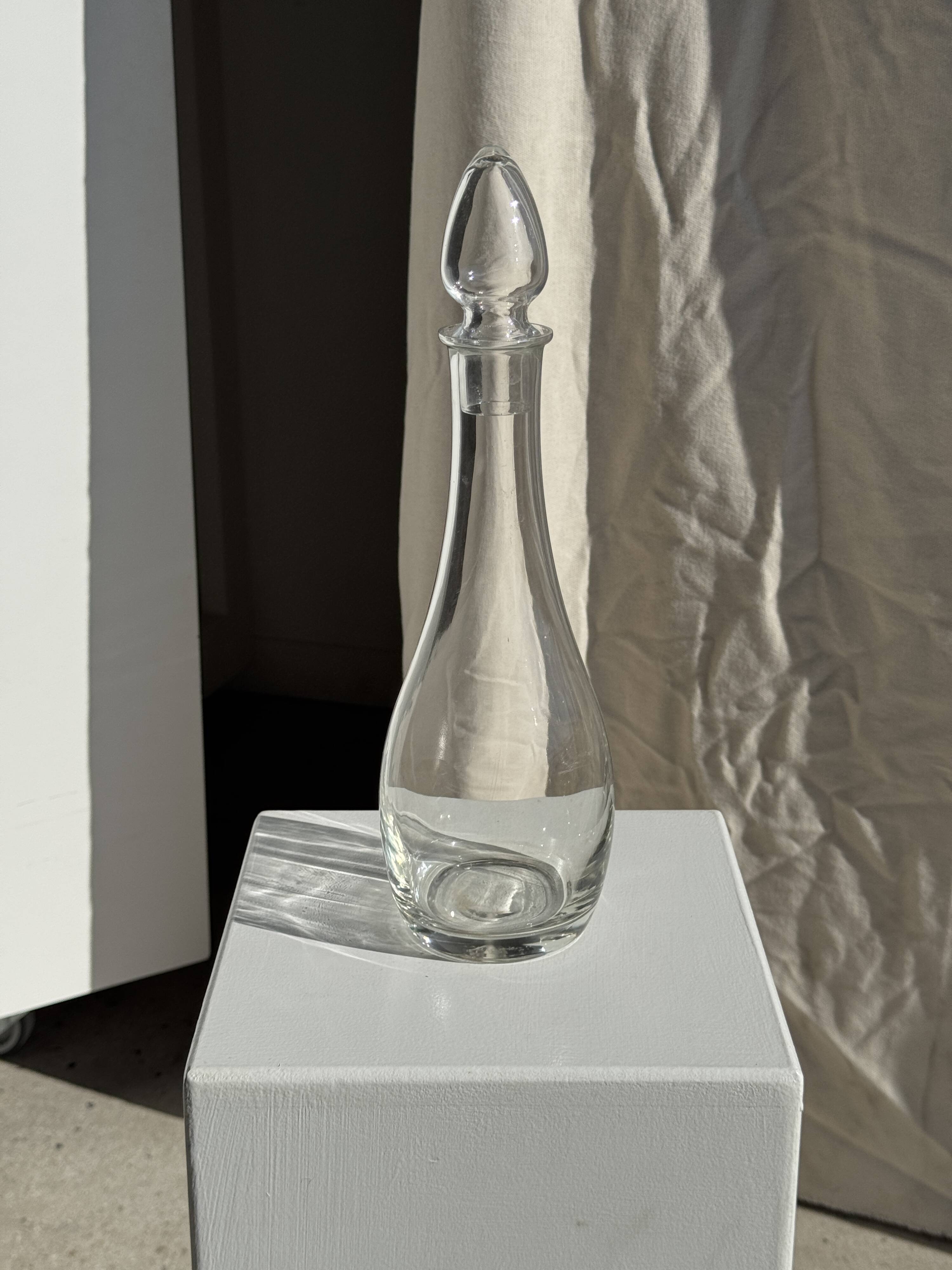 Glass carafe with stopper D11 H35.5