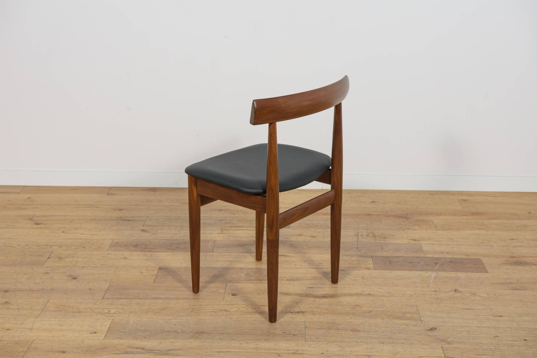 Mid-Century Teak Dining Table & Chairs by Hans Olsen for Frem Røjle.