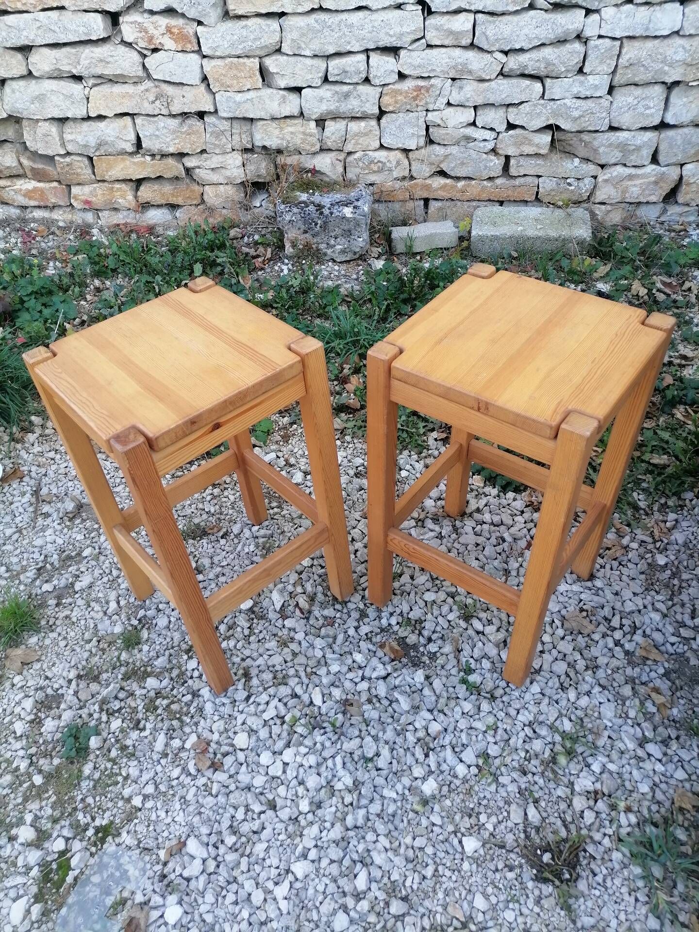 Pair of stools. Vintage