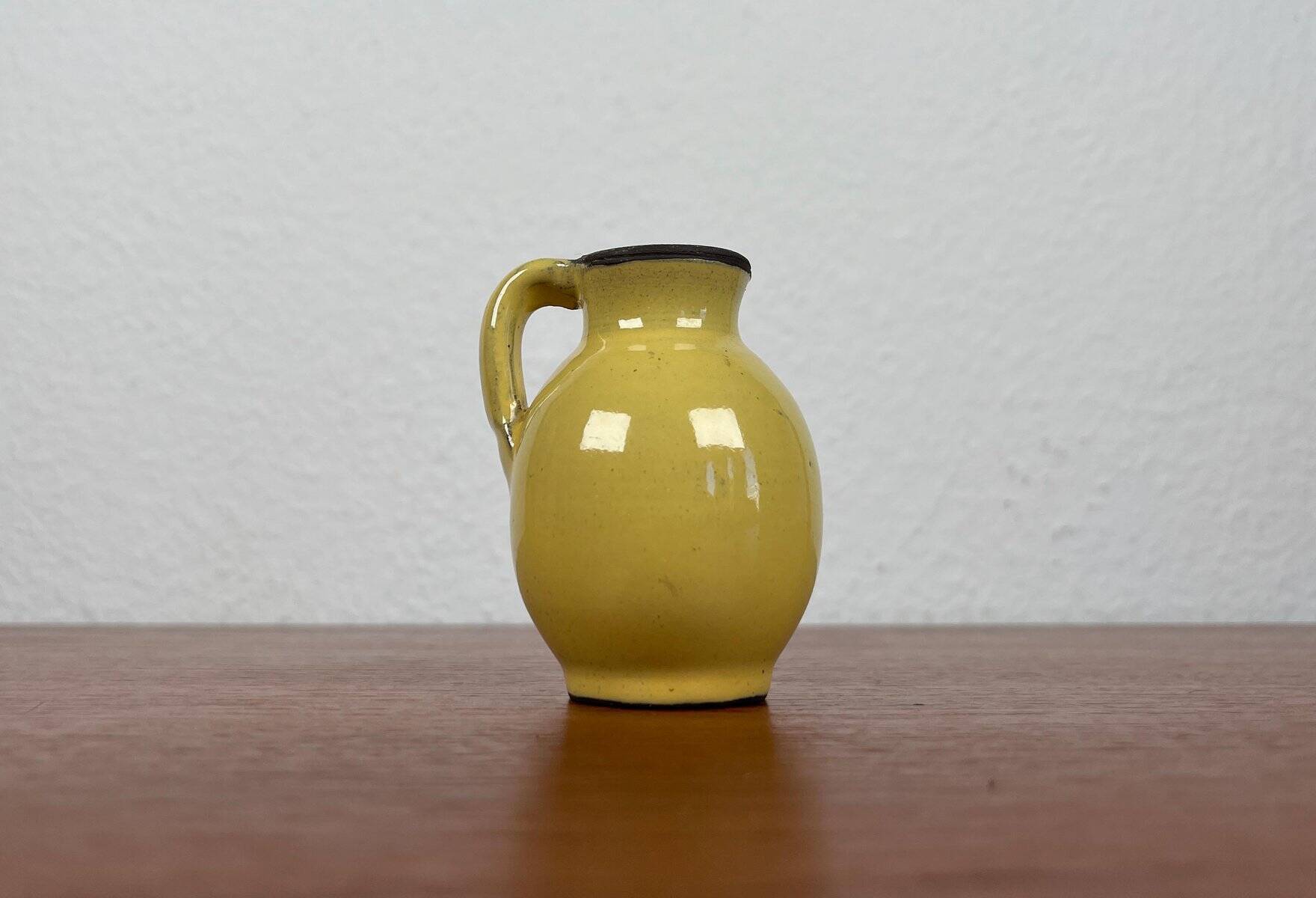 Petit vase carafe en poterie d'atelier du milieu du siècle de BKW Böttger Keramik Wandsbek, Hambourg, Allemagne, années 1960