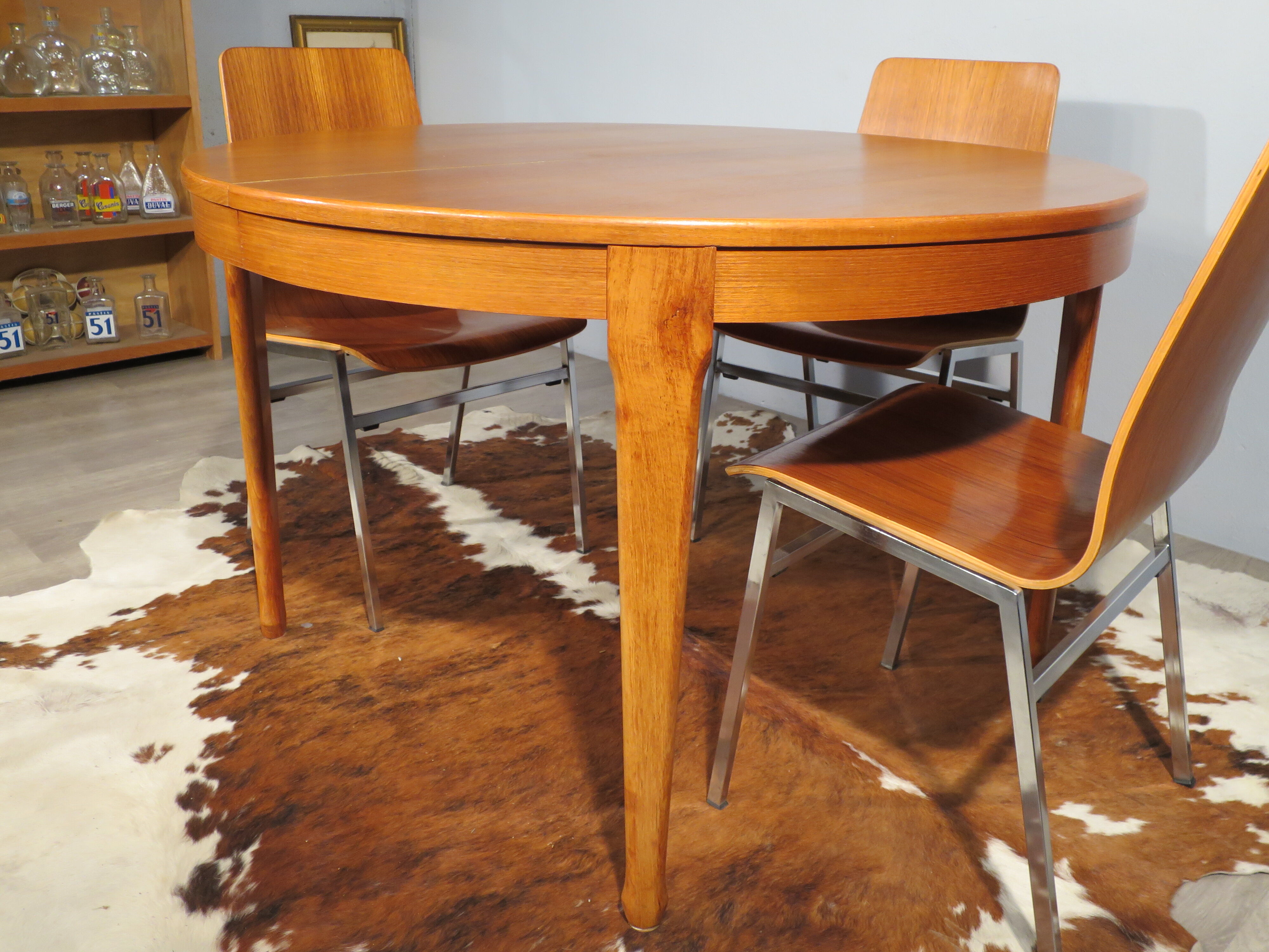 Round teak table