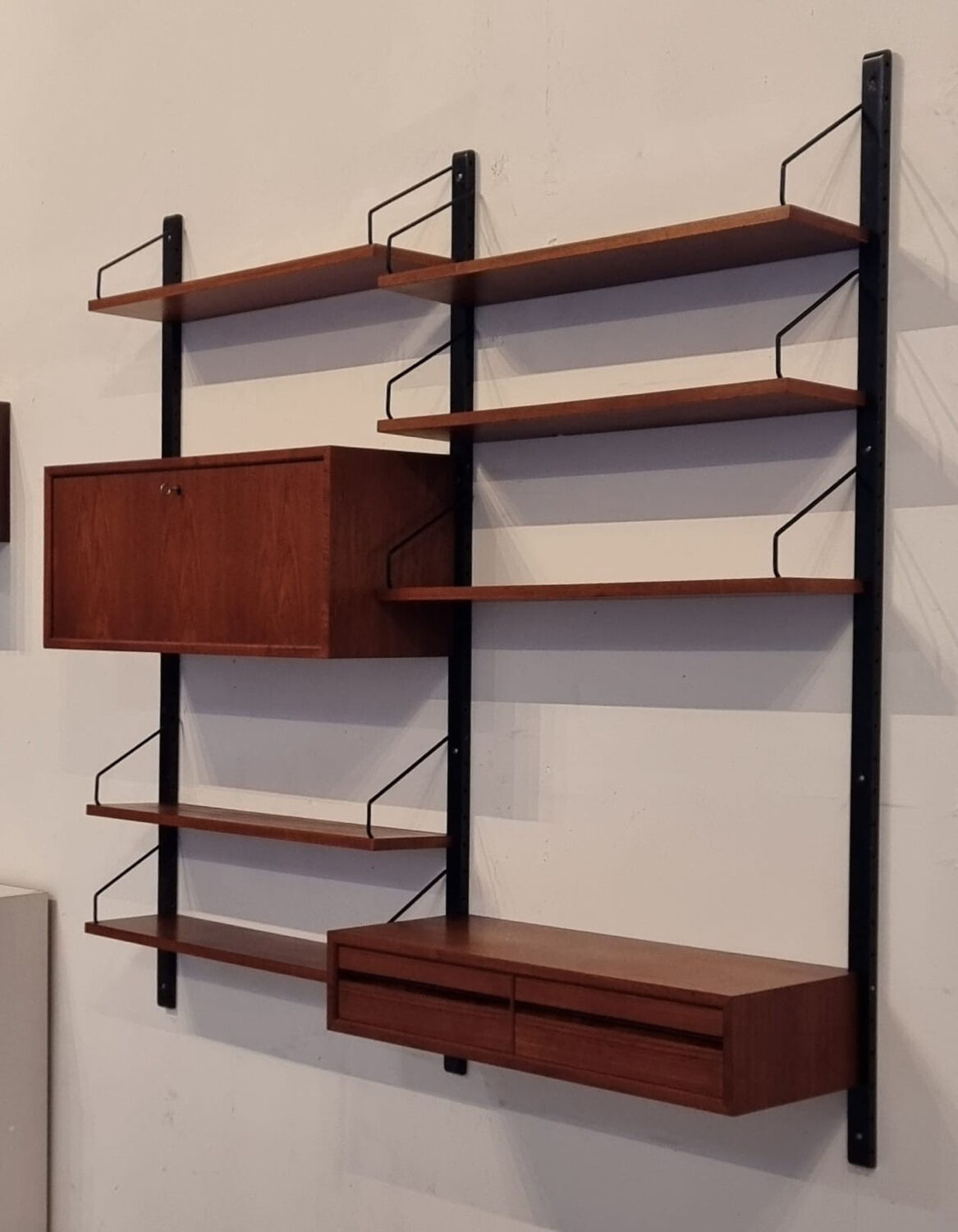 Système mural Cadovius