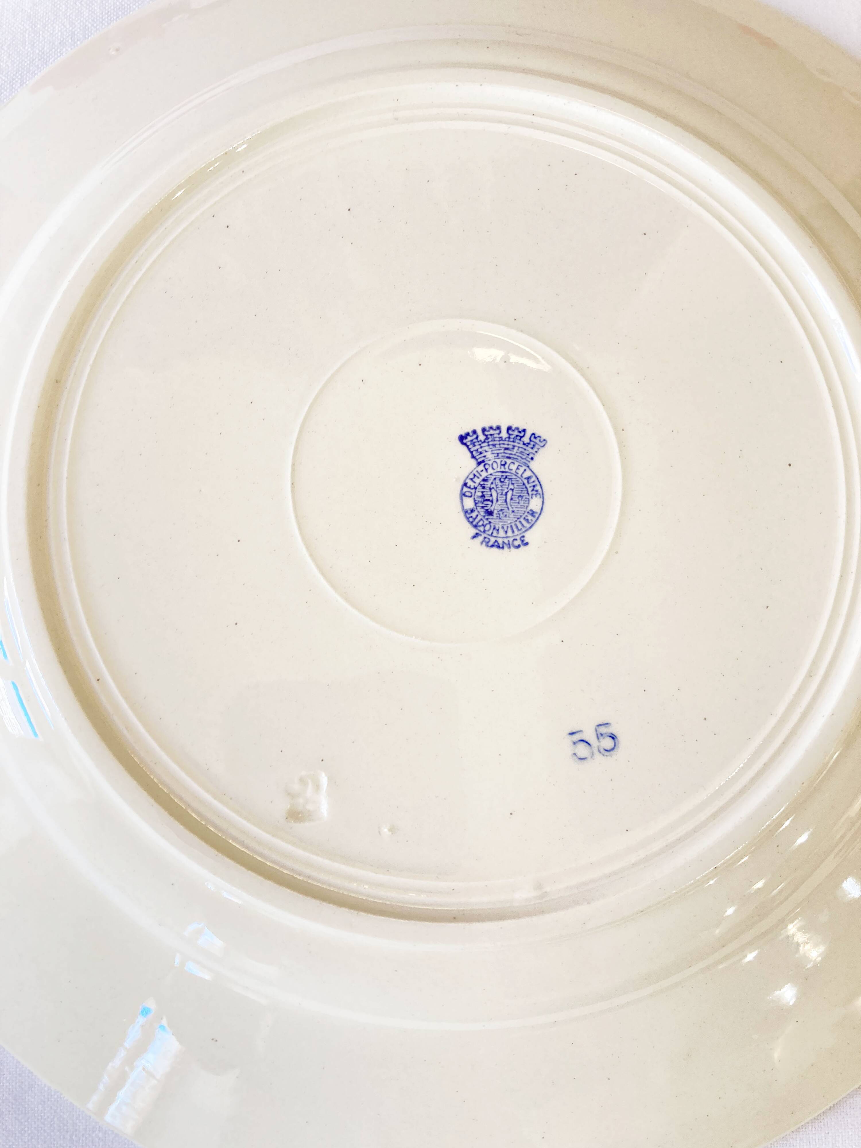 Serving plates, Germaine model, Badonviller