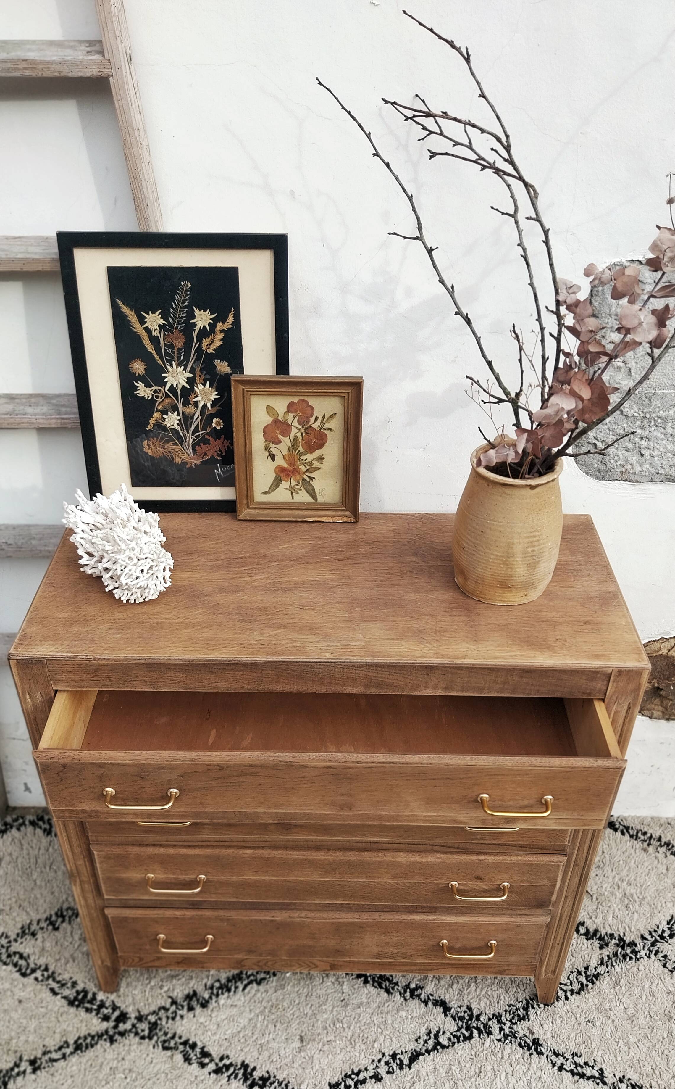 Vintage oak chest of drawers