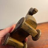 Cheval art populaire en bois sculpté