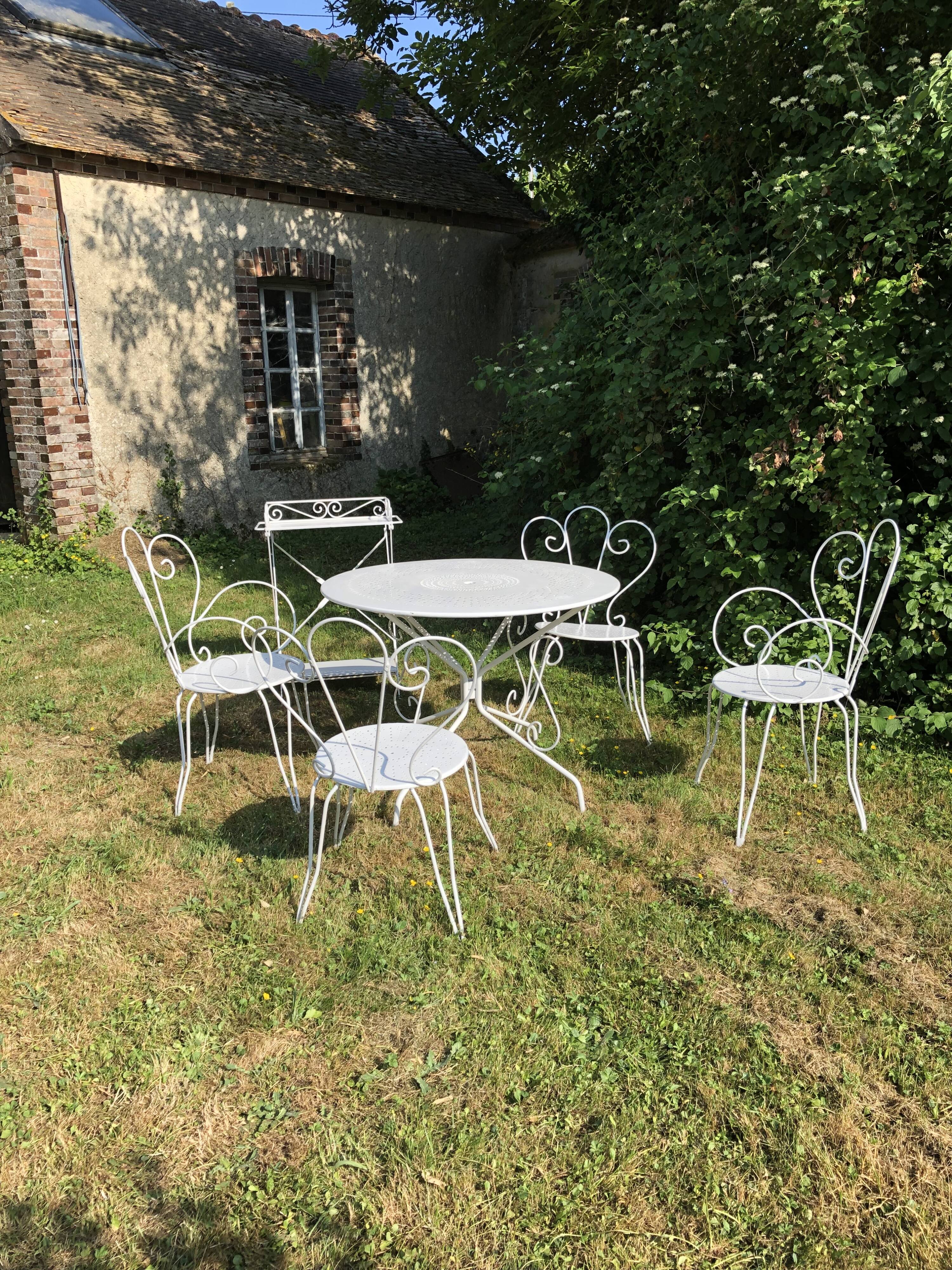 Salon de jardin en fer forgé