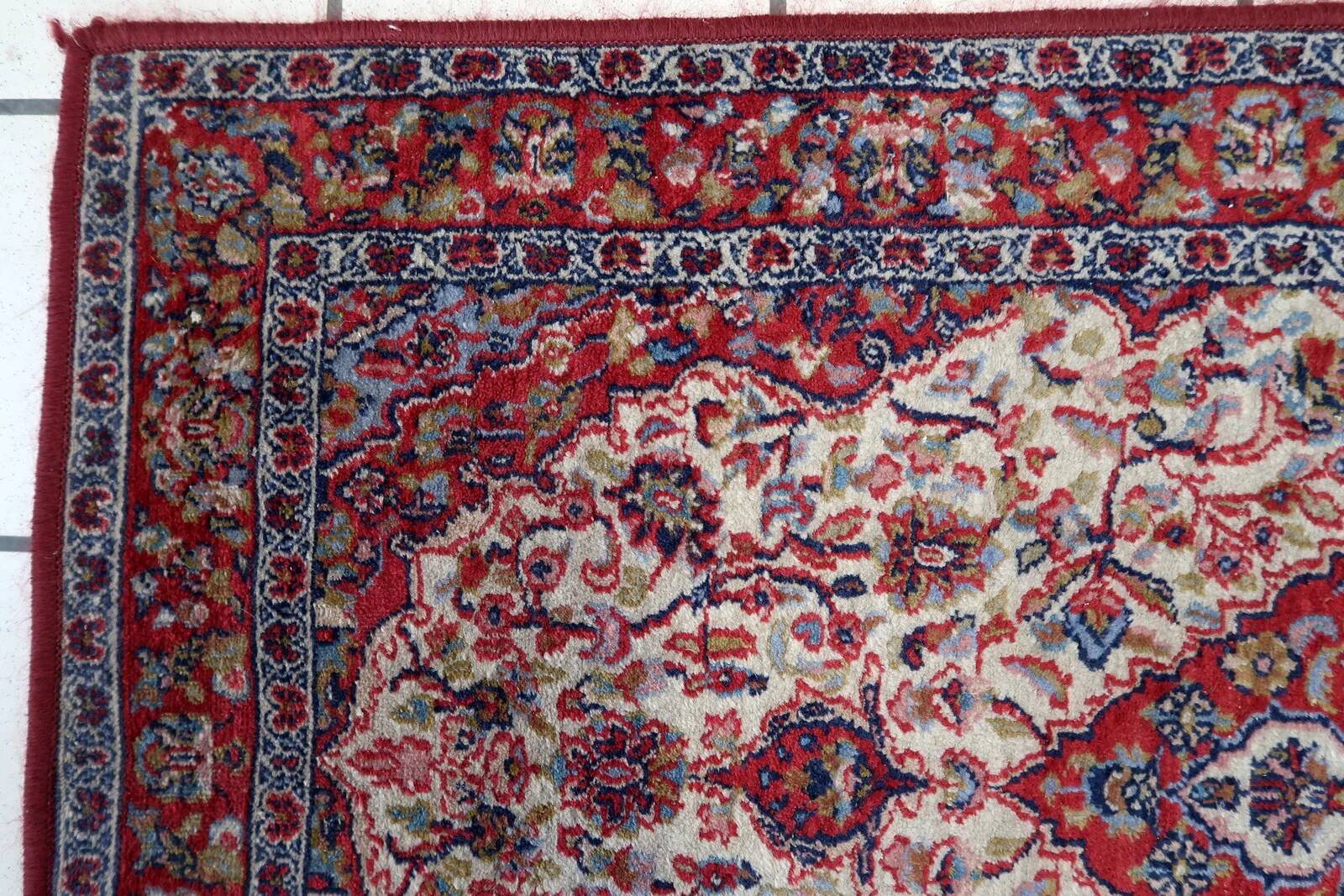 Vintage Indian rug 2.1' x 3.9' (67cm x 120cm), 1970s - 1C1121