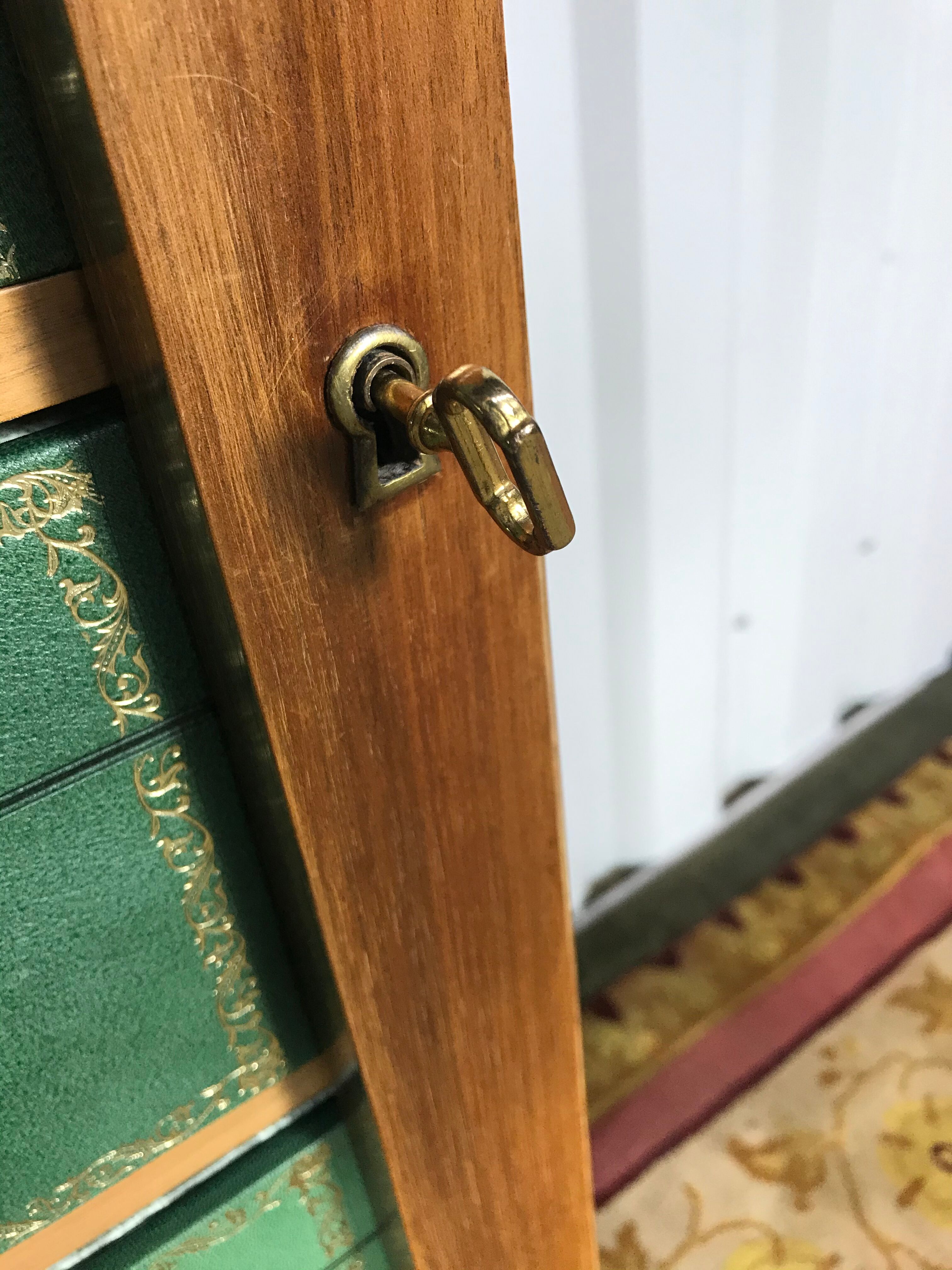 Green leather and walnut cardboard Louis Philippe