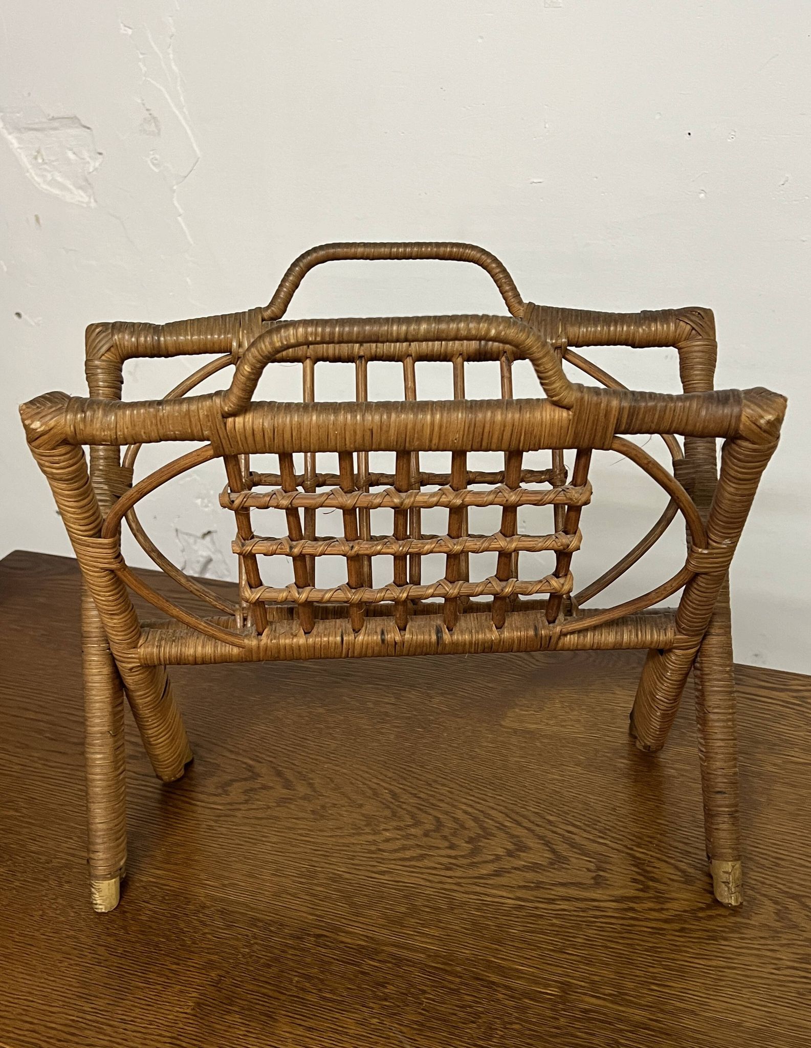 Vintage folding rattan magazine rack