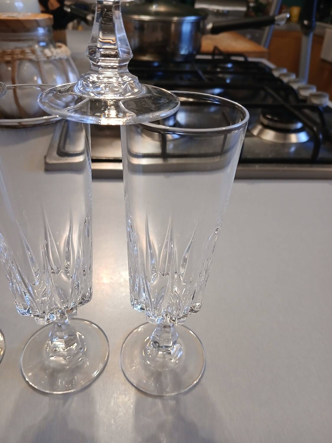 5 crystal champagne flutes