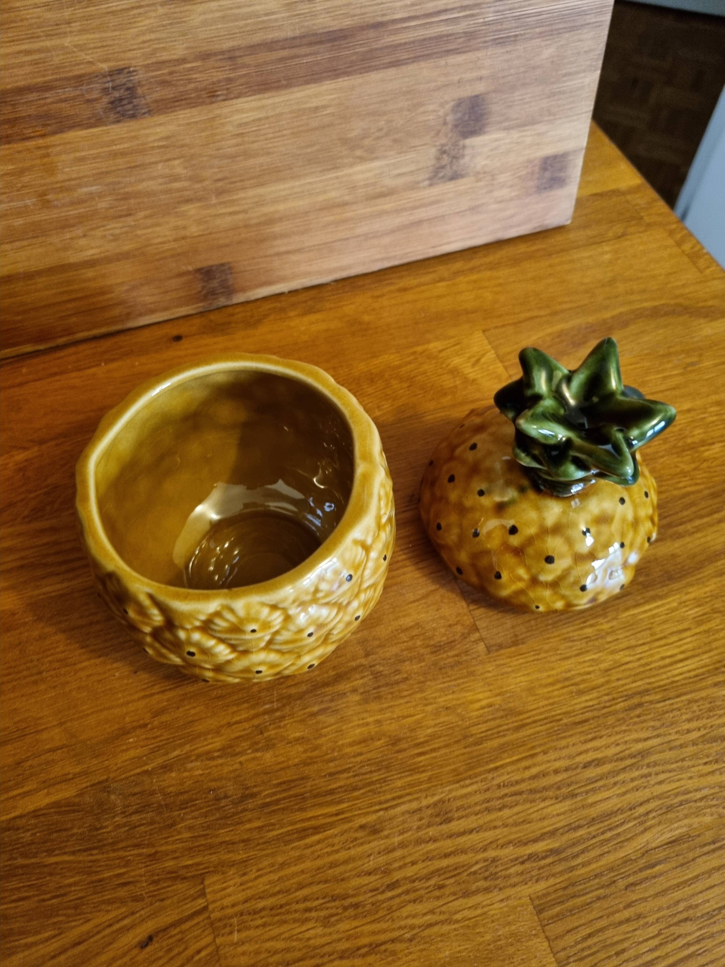 Confiturier en barbotine forme Ananas