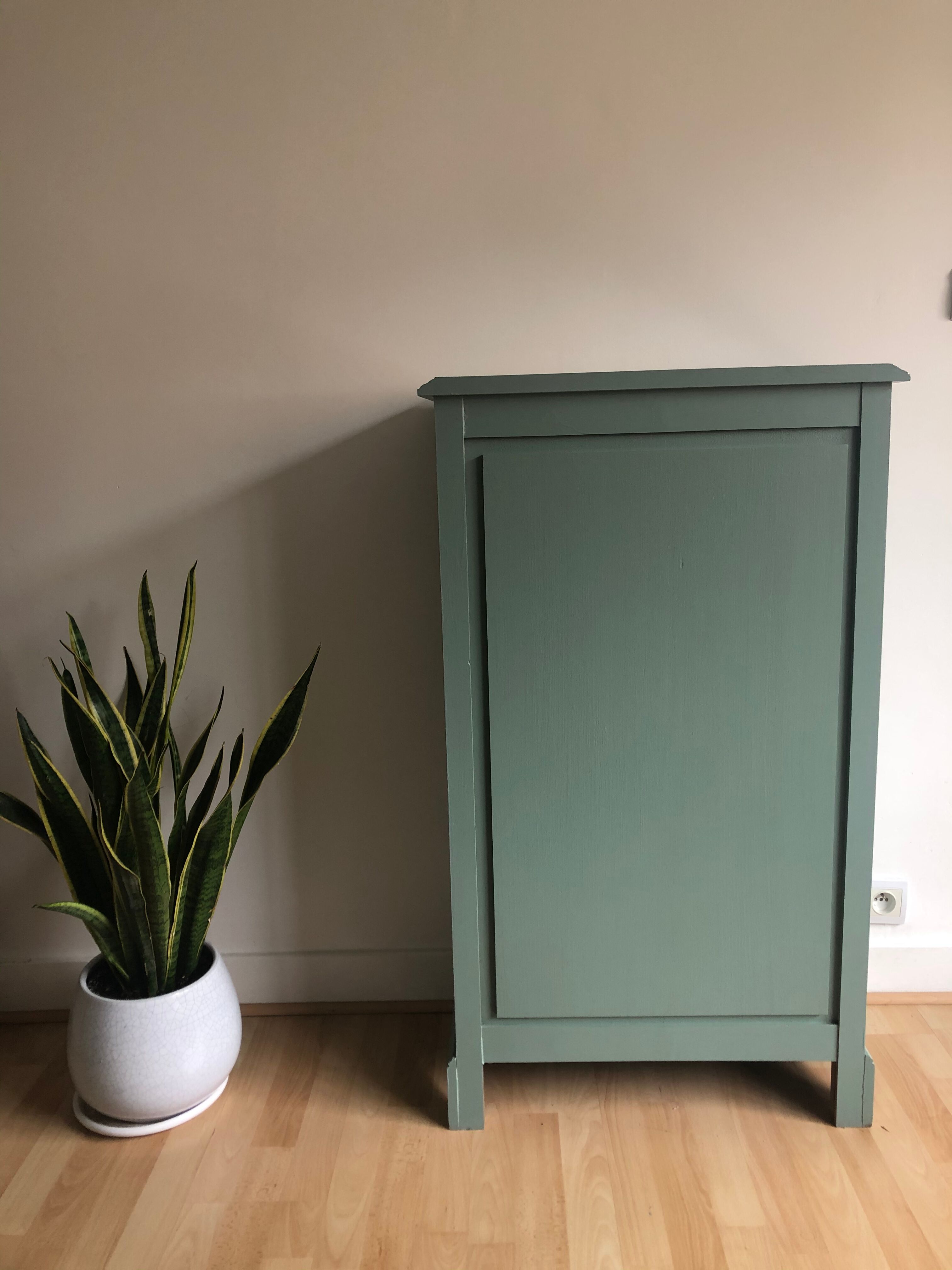 Painted wooden dresser