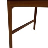Table basse scandinave en teck massif par Yngvar Sandström - 1960