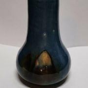 Vase à identifier en céramique vernisée.