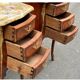 Paire de tables de chevet de style Louis XV en bois de rose.