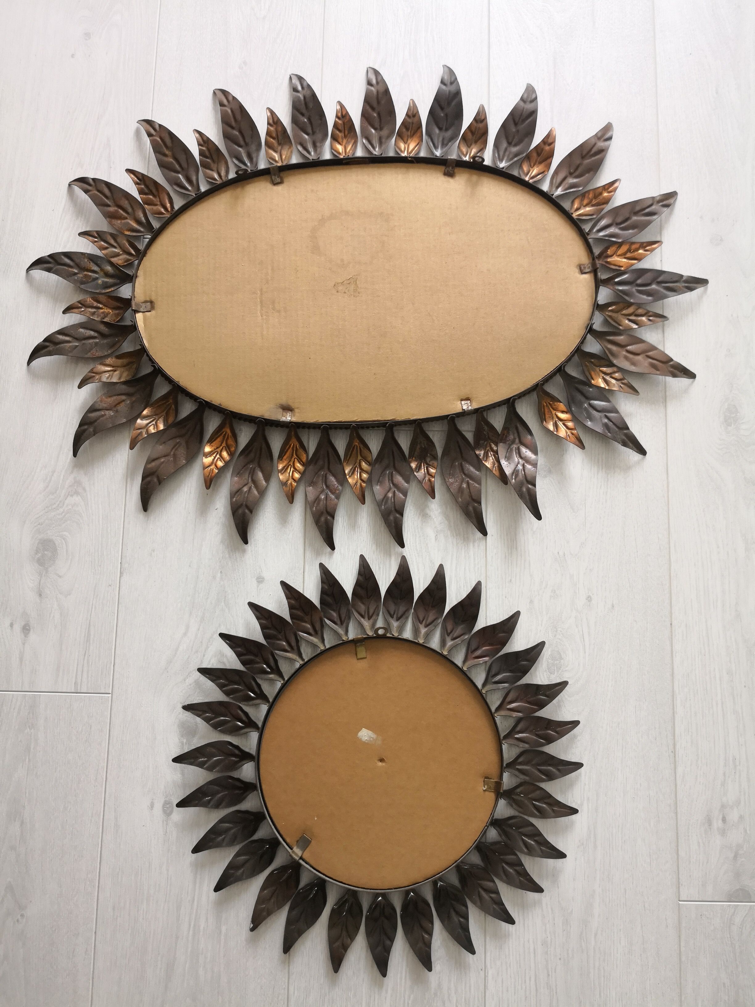 Duo of mirrors in metal of the 60s/70s