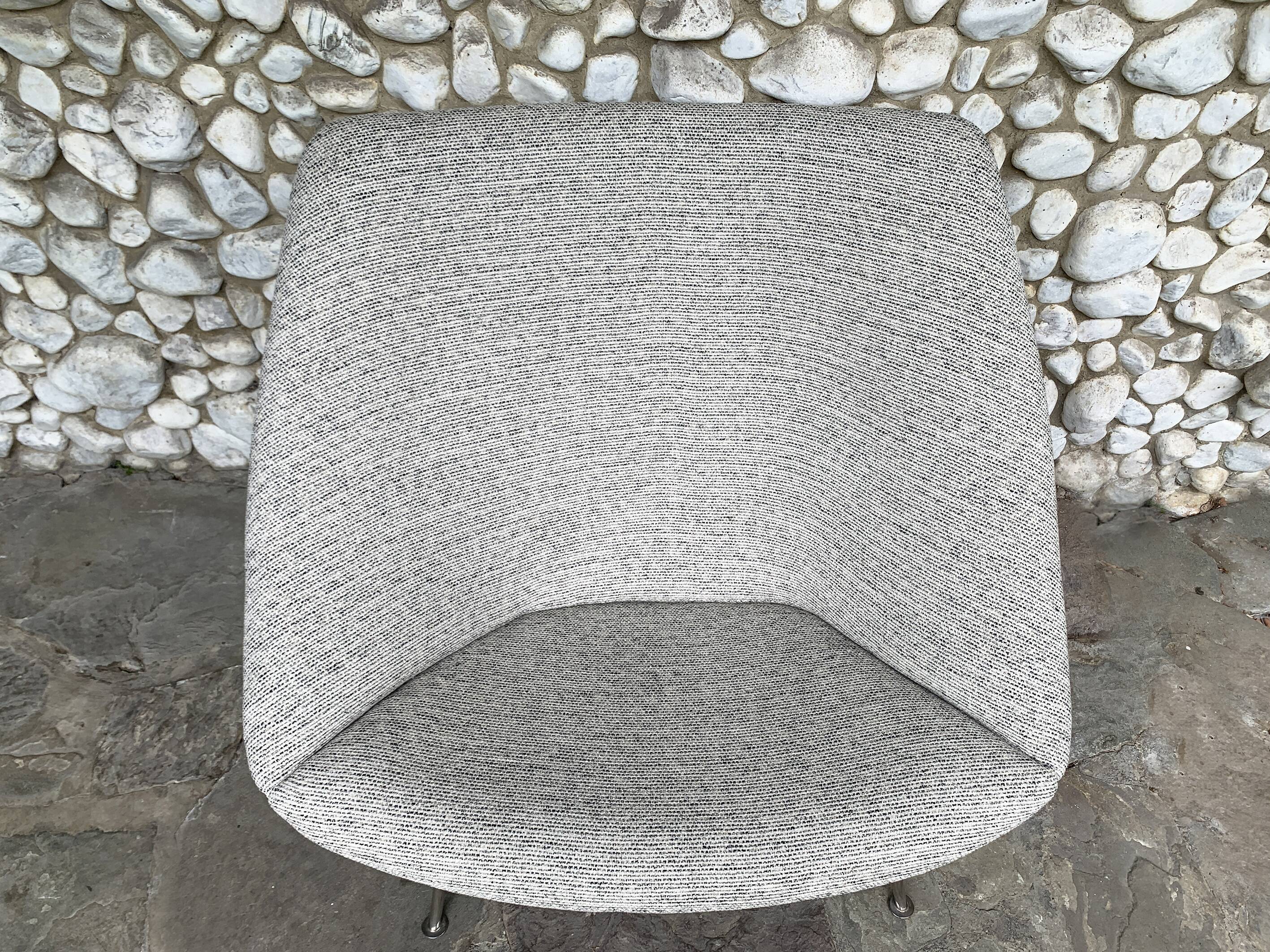 Oyster armchair model 157 by Pierre Paulin for Artifort