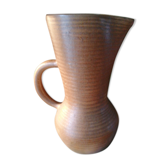 Digoin sandstone jug