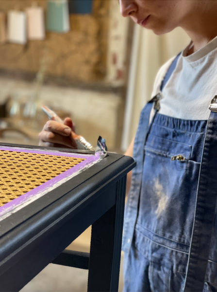 Black chairs and cannage