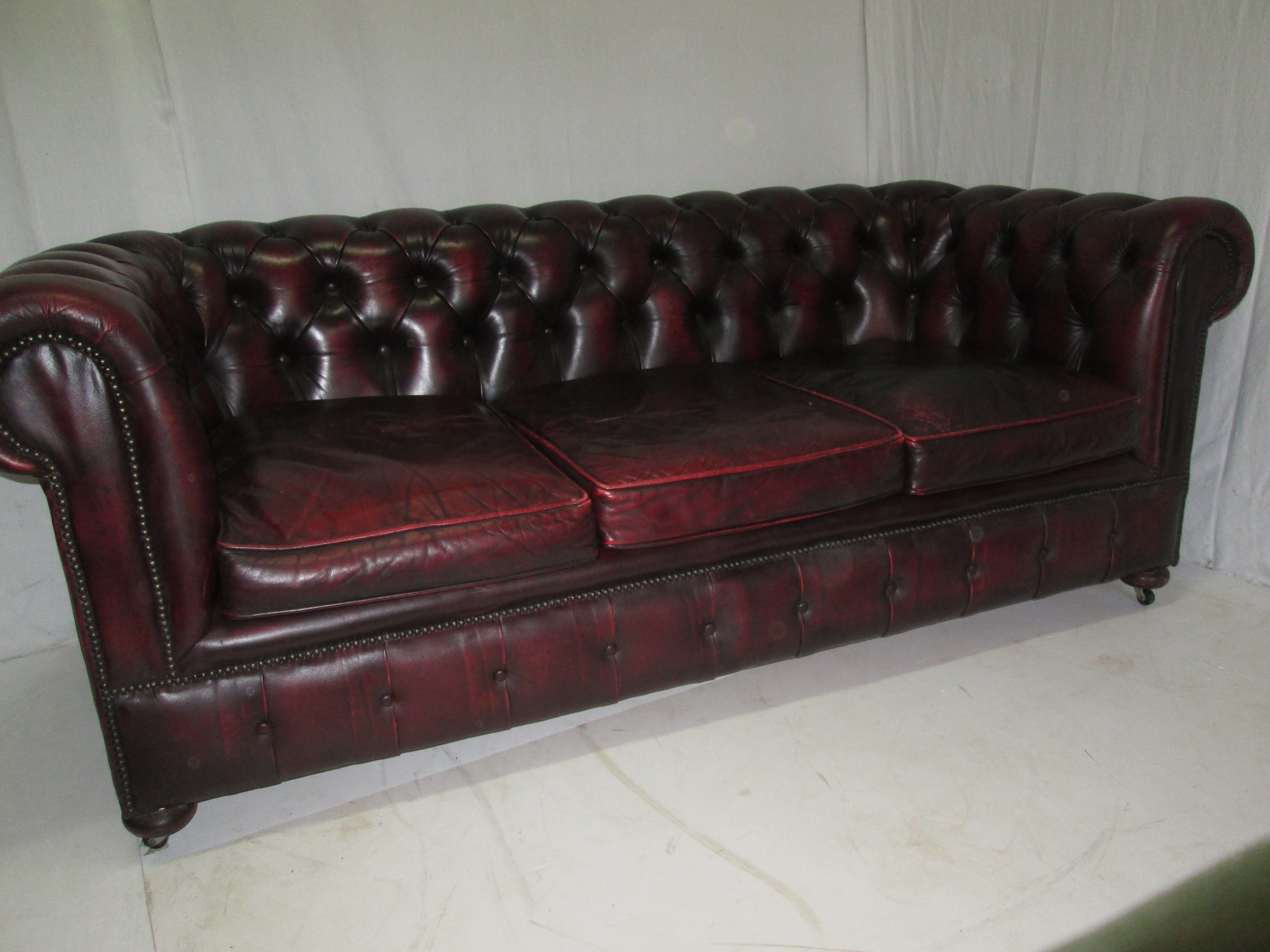 Sofa english chesterfield 3 places leather